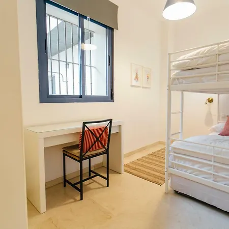 Castilla Apartment *